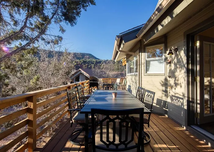 Hébergement de vacances Spacious & Beautiful With Double Decks In Chapel Area