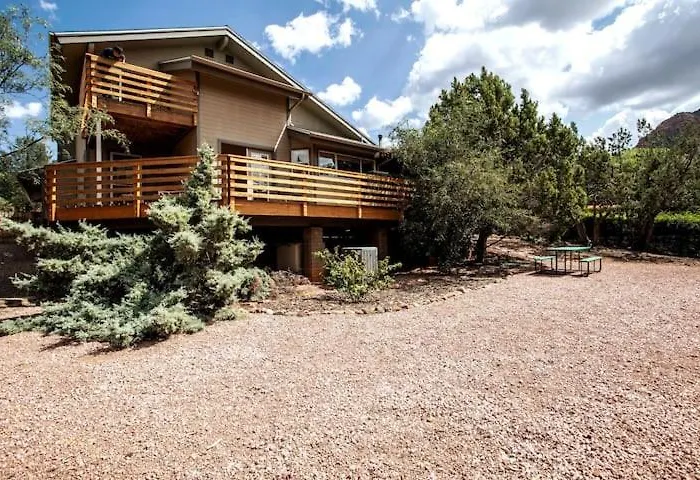 Hébergement de vacances Spacious & Beautiful With Double Decks In Chapel Area
